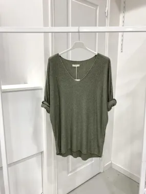 Leichter Pullover aus einfarbigem Lurex