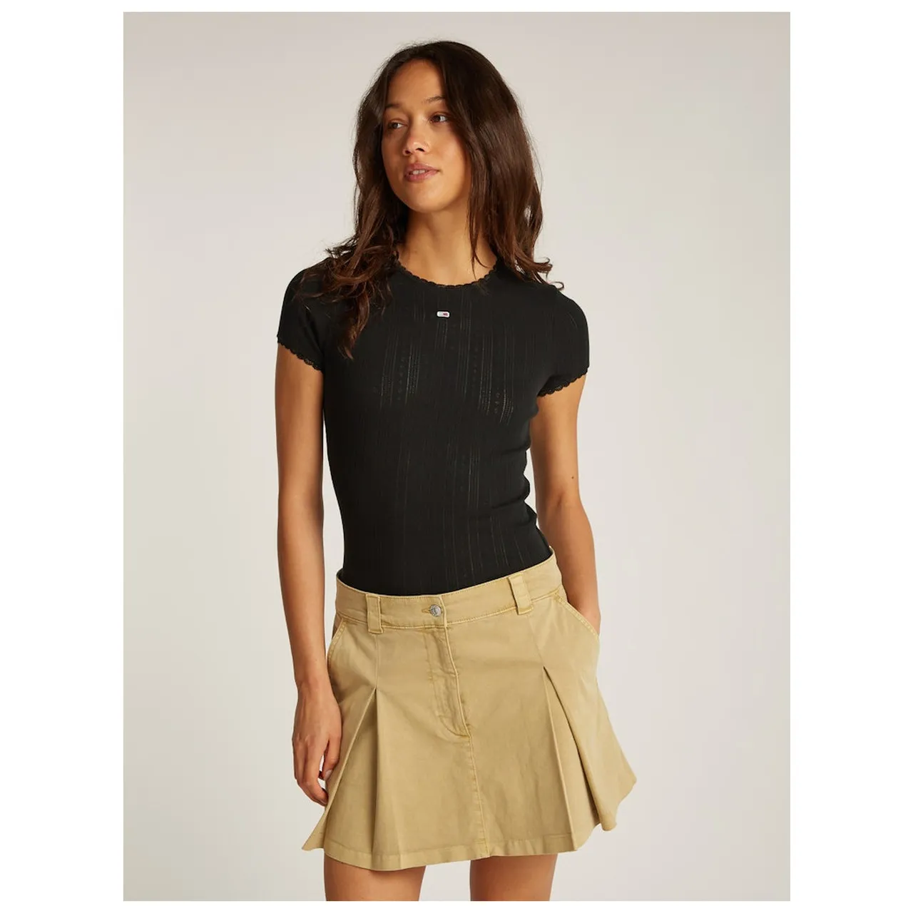 TJW SLIM POINTELLE RIB TEE